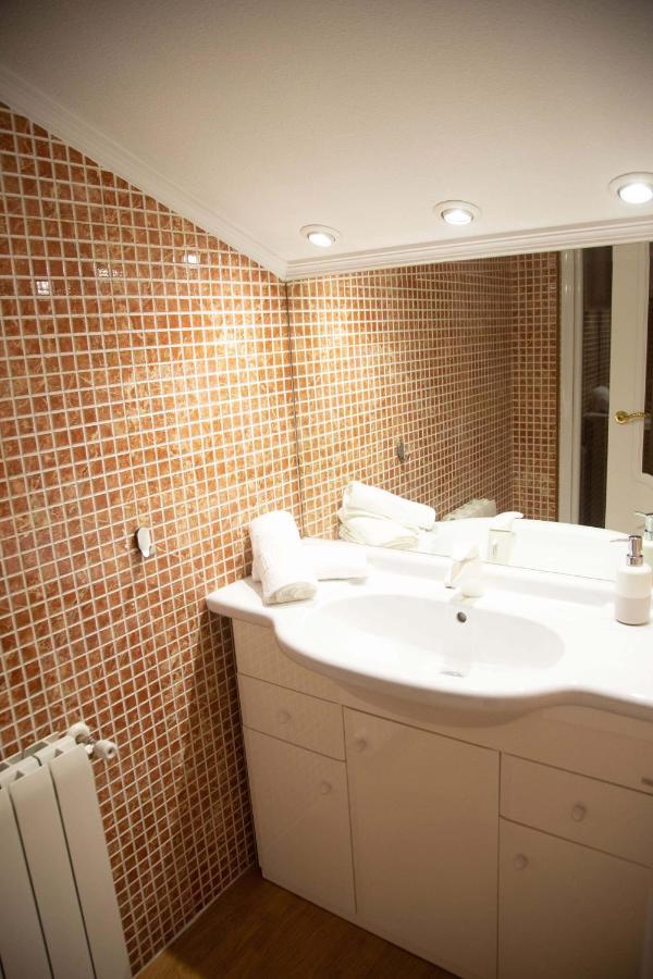 Rajabai Apartment อันมานซา ภายนอก รูปภาพ