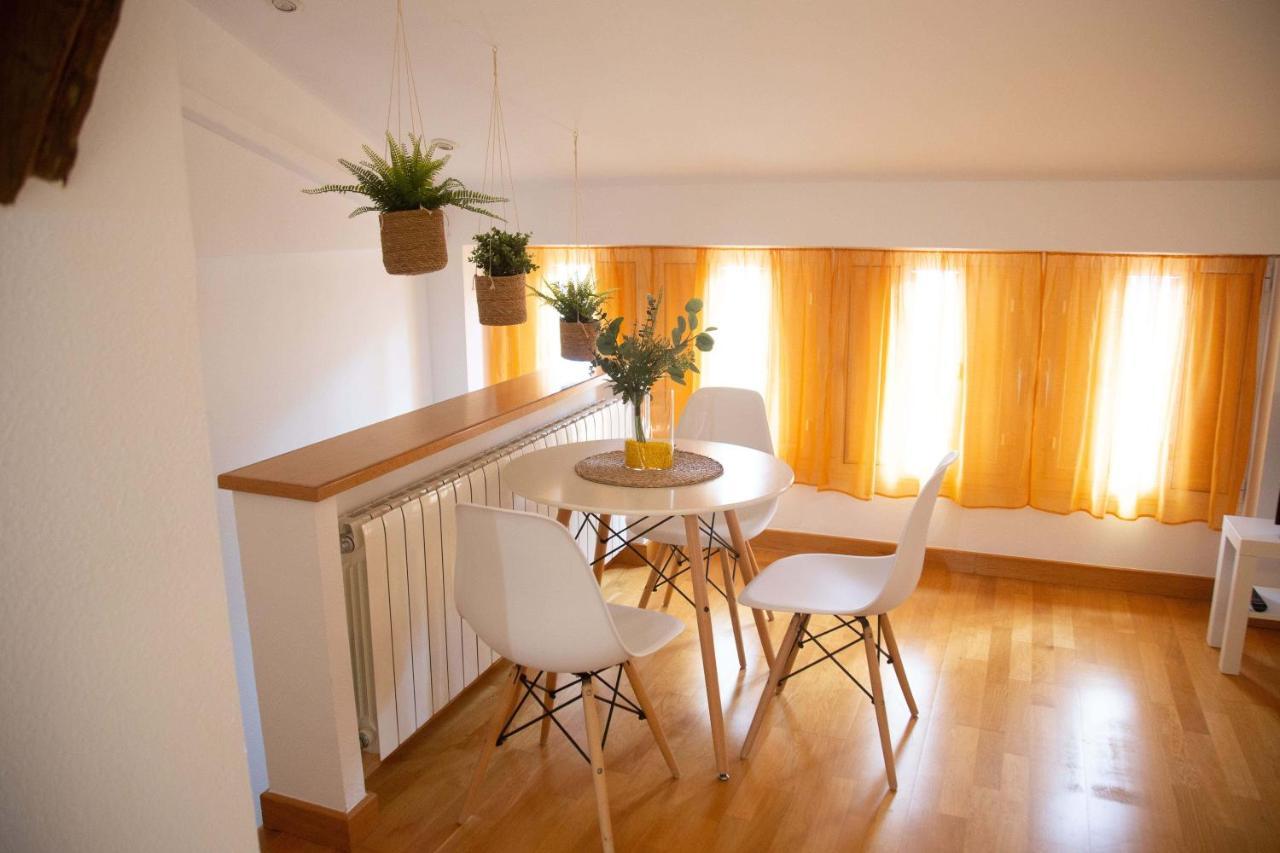 Rajabai Apartment อันมานซา ภายนอก รูปภาพ
